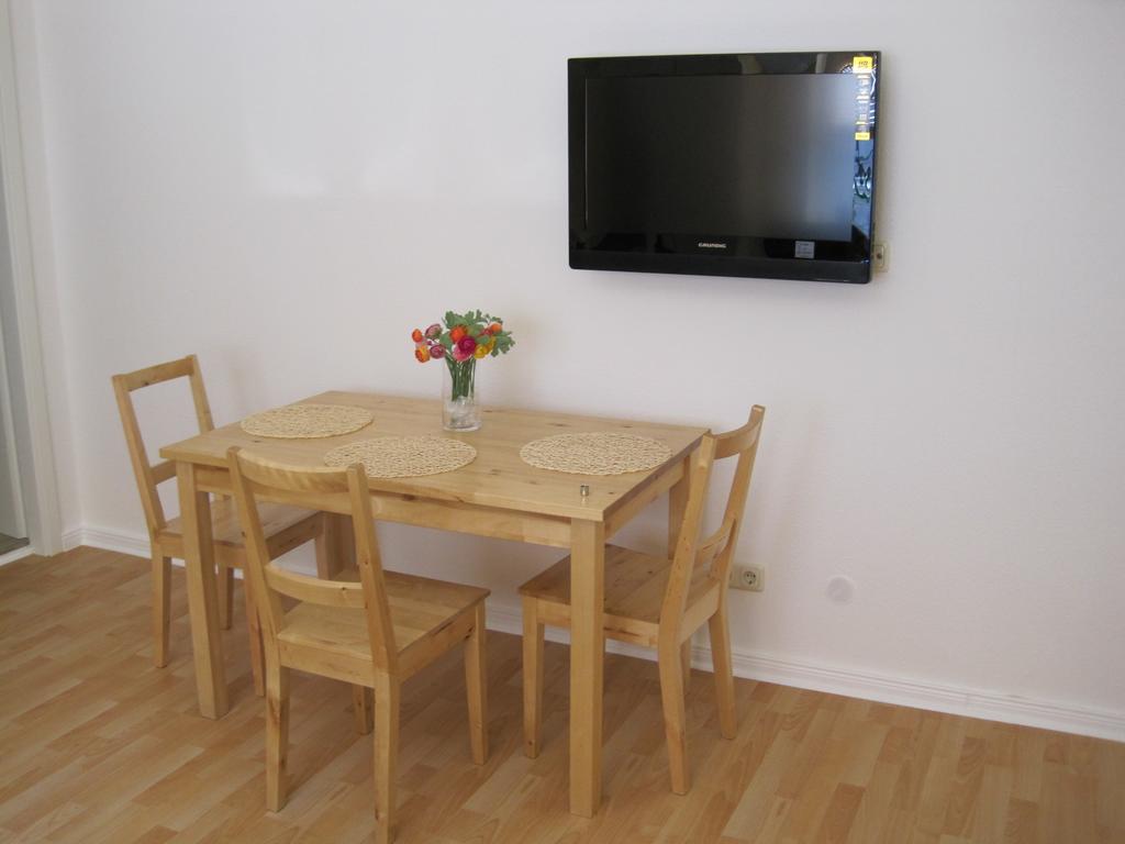 Haus Ostseeatoll Apartment Rostock Phòng bức ảnh